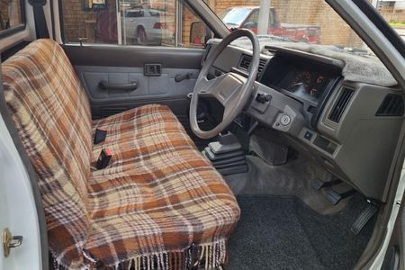 1991-Nissan-1-Tonner-18-LWB-Single-Cab_18