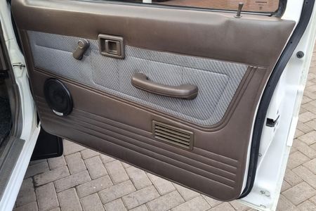 1991-Nissan-1-Tonner-18-LWB-Single-Cab_19