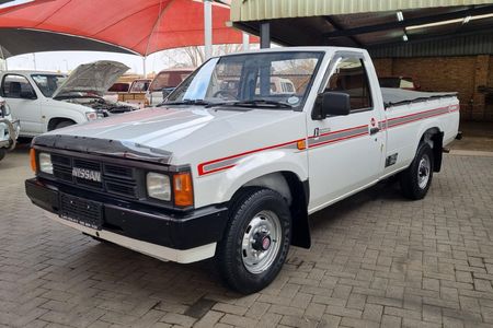 1991-Nissan-1-Tonner-18-LWB-Single-Cab_4