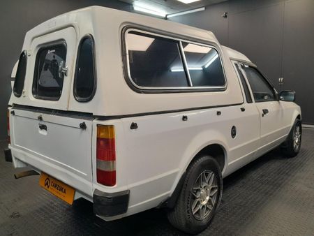 1989-Mazda-Rustler-1400_5