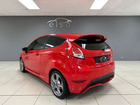 2016-Ford-Fiesta-ST-16-EcoBoost-GDTi_3