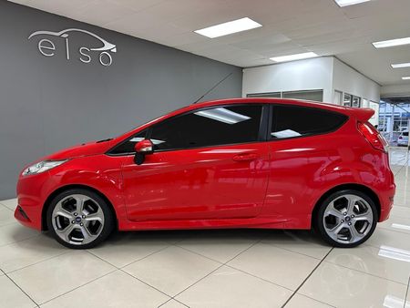 2016-Ford-Fiesta-ST-16-EcoBoost-GDTi_5
