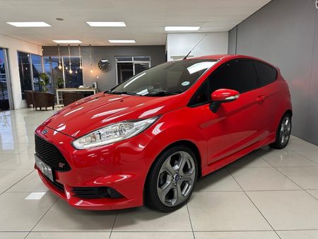 2016-Ford-Fiesta-ST-16-EcoBoost-GDTi_6