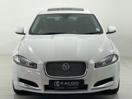 2013-Jaguar-XF-22-D-Premium-Luxury_2