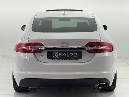 2013-Jaguar-XF-22-D-Premium-Luxury_5