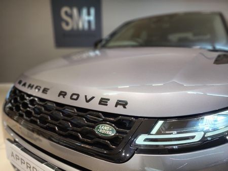 2022-Land-Rover-Range-Rover-Evoque-20D-SE-R-Dynamic-D200-147kW_2
