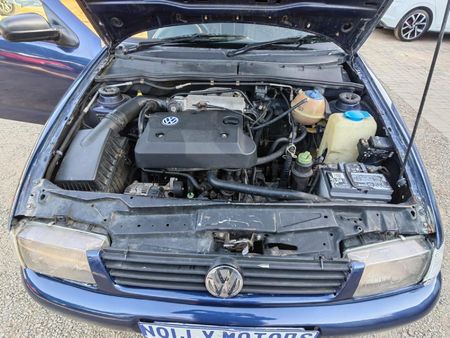 2002-Volkswagen-Polo-Playa-14-S_4