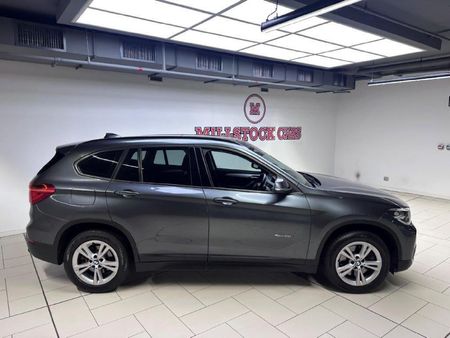 2017-BMW-X1-sDrive20d-Auto_5