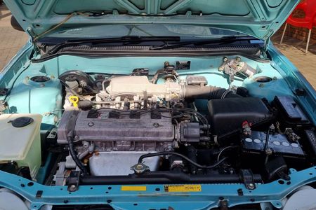 2000-Toyota-Corolla-180i-GLE_10
