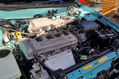 2000-Toyota-Corolla-180i-GLE_11
