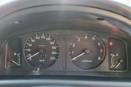 2000-Toyota-Corolla-180i-GLE_29