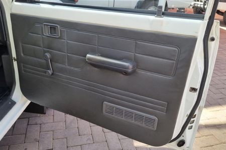 1999-Ford-Courier-2500D-LWB_19