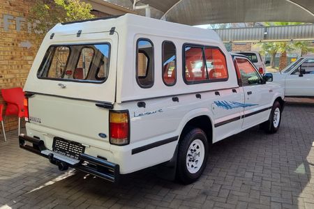 1999-Ford-Courier-2500D-LWB_3