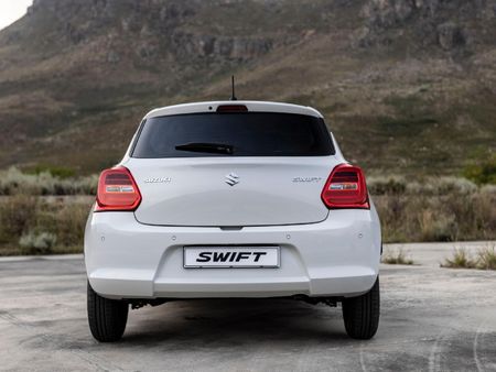2024-Suzuki-Swift-12-GL_4