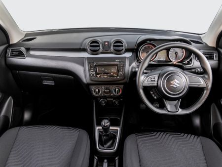 2024-Suzuki-Swift-12-GL_8
