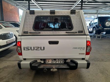 2010-Isuzu-KB-250D-Teq-Double-Cab-LE_3
