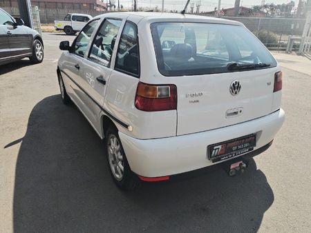 2002-Volkswagen-Polo-Playa-14-S_5