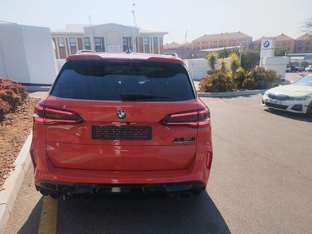 2021-BMW-X5-M-Competition_5