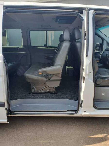 2005-Mercedes-Benz-Vito-115-CDI-CrewBus_7