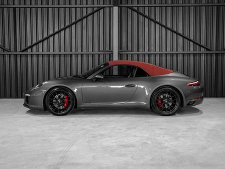 2017-Porsche-911-Carrera-GTS-Cabriolet-Auto_12