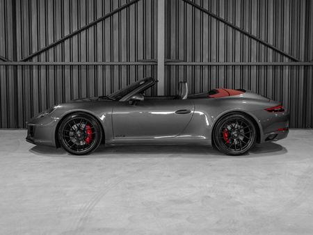 2017-Porsche-911-Carrera-GTS-Cabriolet-Auto_13