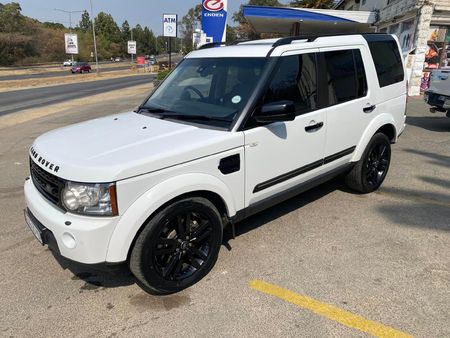 2014-Land-Rover-Discovery-4-30-TD-SD-V6-SE_3
