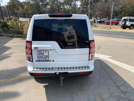 2014-Land-Rover-Discovery-4-30-TD-SD-V6-SE_5