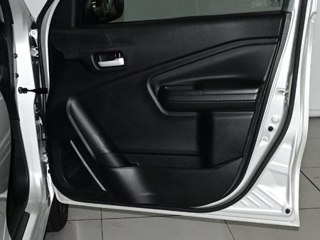 2023-Toyota-Vitz-10-XR-AMT_11