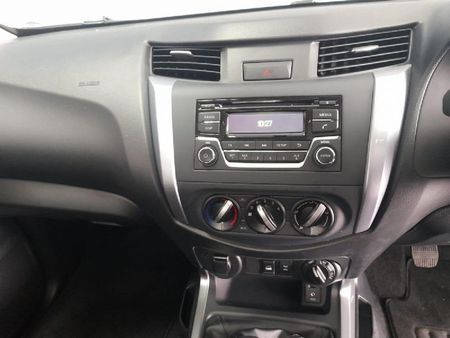 2024-Nissan-Navara-25-DDTi-SE-4X4-Single-Cab_10