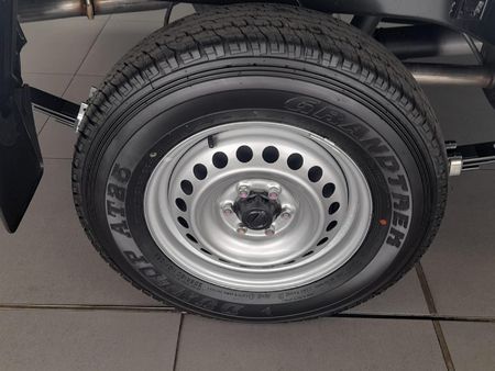2024-Nissan-Navara-25-DDTi-SE-4X4-Single-Cab_5