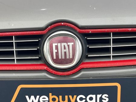 2012-Fiat-Bravo-14-T-Jet-Sport_11