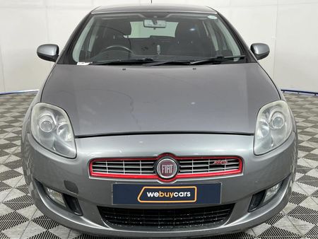 2012-Fiat-Bravo-14-T-Jet-Sport_13