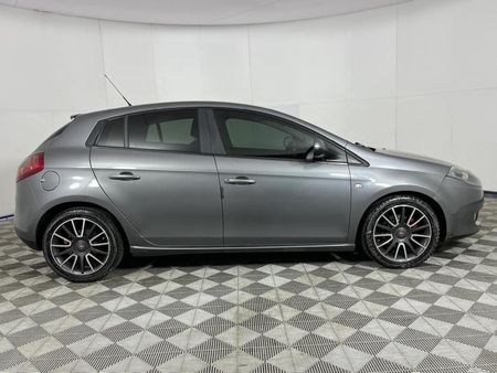 2012-Fiat-Bravo-14-T-Jet-Sport_15