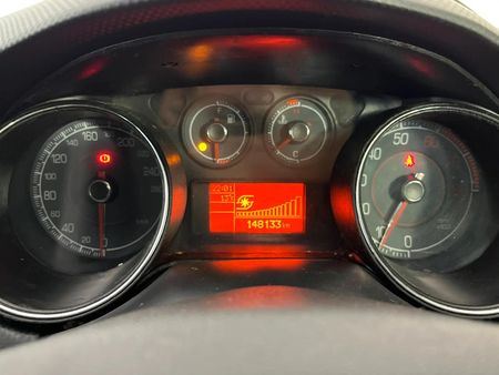 2012-Fiat-Bravo-14-T-Jet-Sport_2