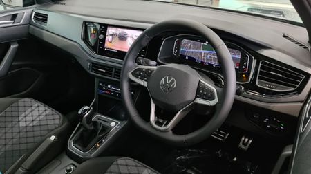 2023-Volkswagen-Polo-10-TSI-R-Line-Auto_11