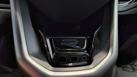 2023-Volkswagen-Polo-10-TSI-R-Line-Auto_4