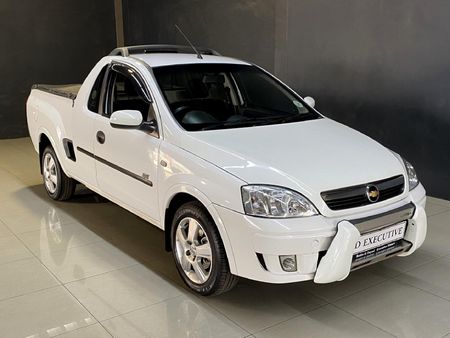 2010-Opel-Corsa-Utility-18-Sport_14