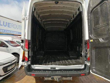 2020-Ford-Transit-22-TDCi-ELWB-114KW-FC-PV_7