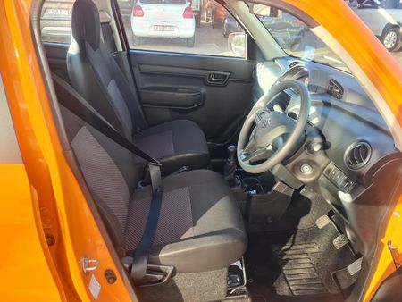 2026-Suzuki-S-Presso-10-GL_10