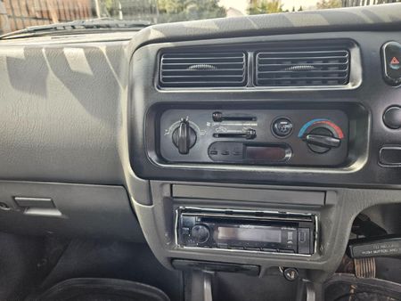 2006-Mitsubishi-Colt-2000-LWB-Single-Cab_12