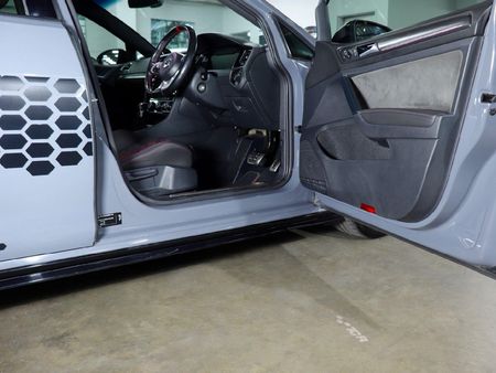 2020-Volkswagen-Golf-VII-GTI-20-TSI-Auto-TCR_9