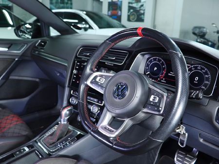 2020-Volkswagen-Golf-VII-GTI-20-TSI-Auto-TCR_12