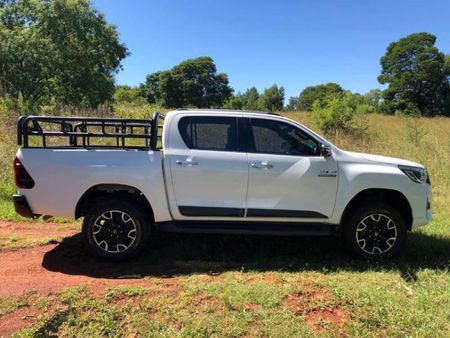 2020-Toyota-Hilux-28GD-6-Double-Cab-4x4-Legend-50_1