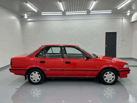 1992-Toyota-Corolla-16-GLX-Auto_3