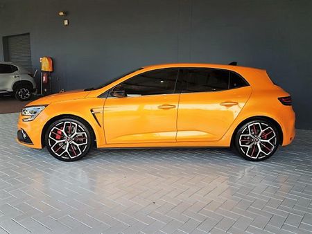 2023-Renault-Megane-RS-300-Trophy-EDC_5