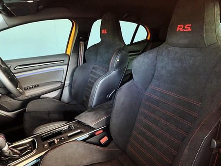 2023-Renault-Megane-RS-300-Trophy-EDC_6