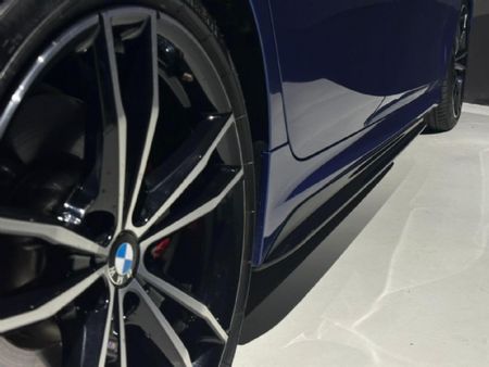 2022-BMW-3-Series-318i-M-Sport_15