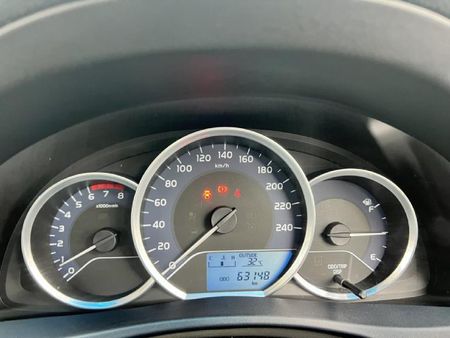 2018-Toyota-Corolla-16-Prestige_9