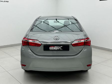 2018-Toyota-Corolla-16-Prestige_4