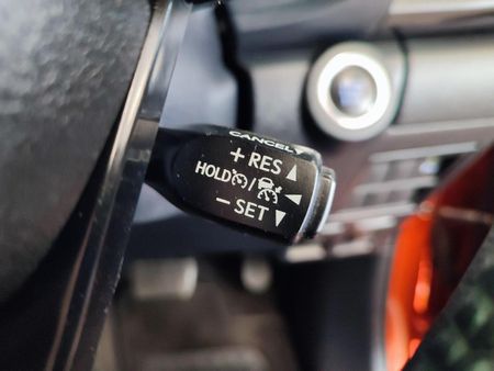 2021-Toyota-Hilux-28-GD-6-Raised-Body-Legend-RS-4x4-Auto-Double-Cab_17